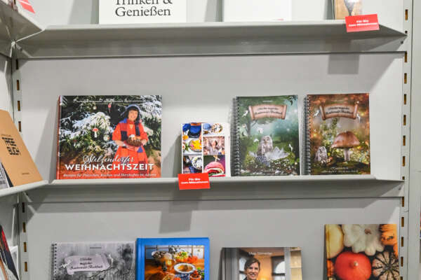 Regalwand Essen Trinken Geniessen 1